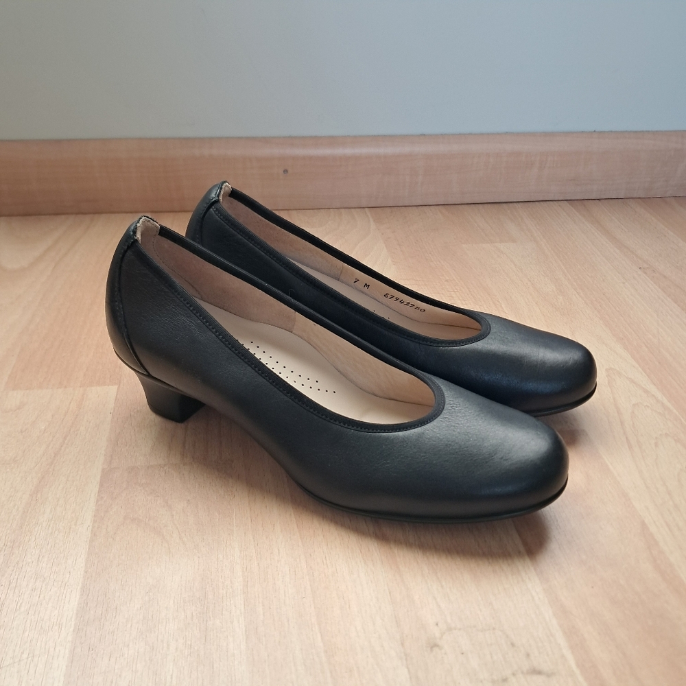 SAS Black Classic Leather Heels